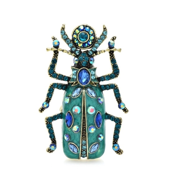 Jewelry - Crystal Beetle Brooch: Sparkle with Nature's Beauty ✨